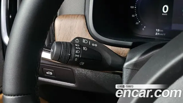 Вольво S90 — Фото автомобиля 30