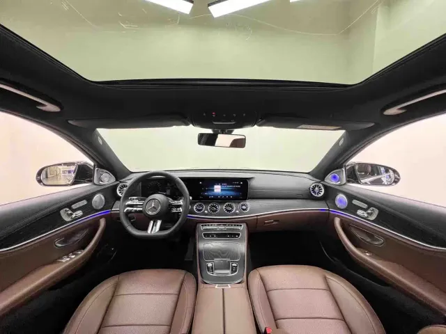 Mercedes-Benz E-Class — Фото автомобиля 17