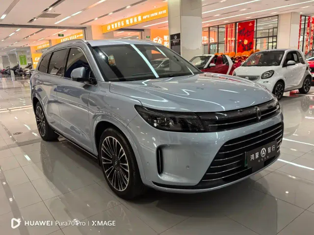 Aito M7 — Фото автомобиля 3