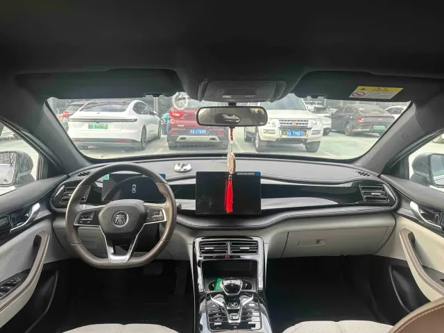 BYD Qin PLUS — Фото автомобиля 4