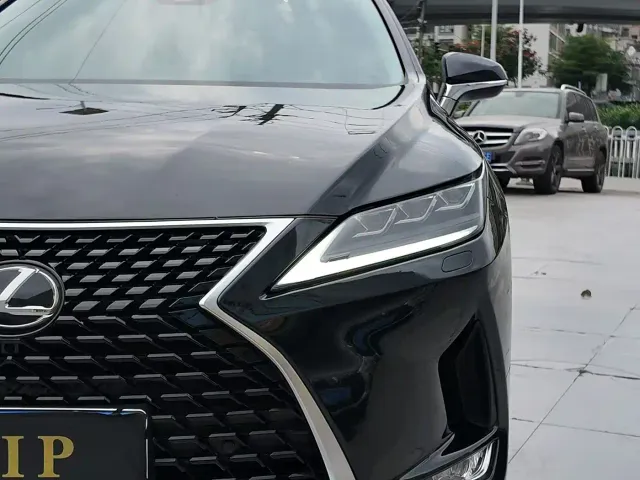 Lexus RX — Фото автомобиля 2