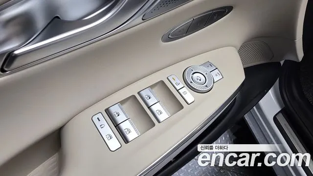 Genesis GV70 — Фото автомобиля 29