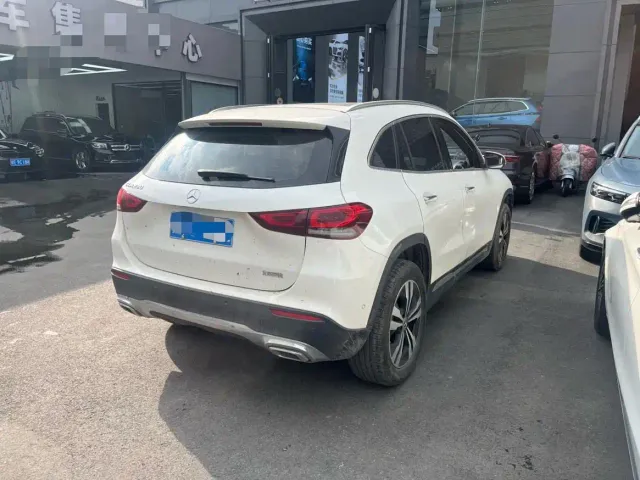 Mercedes-Benz GLA-Class — Фото автомобиля 10