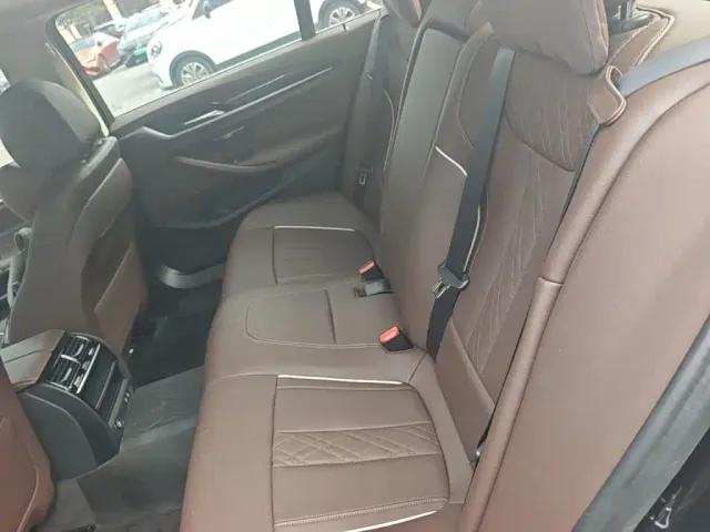 BMW 5 Series — Фото автомобиля 21