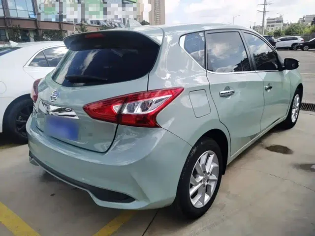 Nissan Tiida — Фото автомобиля 6