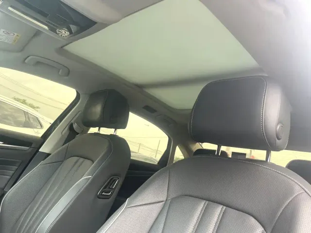Volkswagen Passat — Фото автомобиля 5