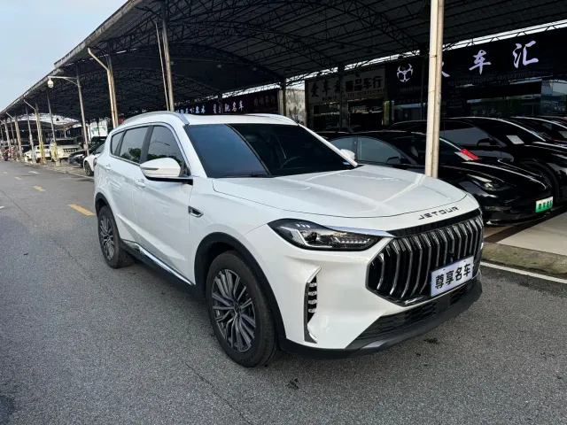 Jetour X70 Plus — Фото автомобиля 3