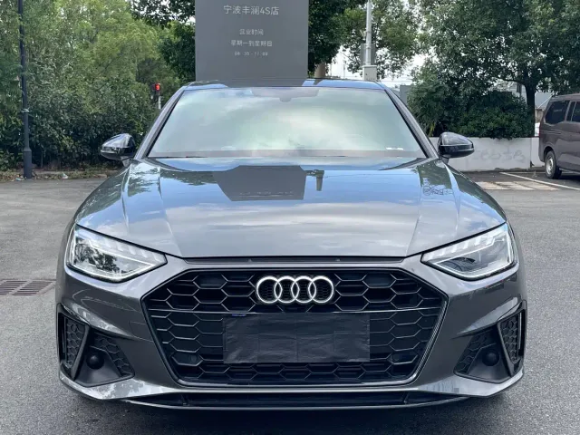 Audi A4L — Фото автомобиля 2