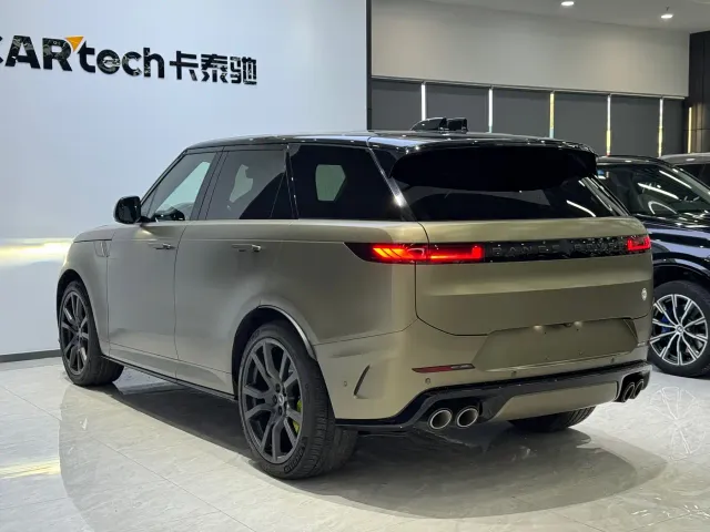 Land Rover Range Rover Sport — Фото автомобиля 6