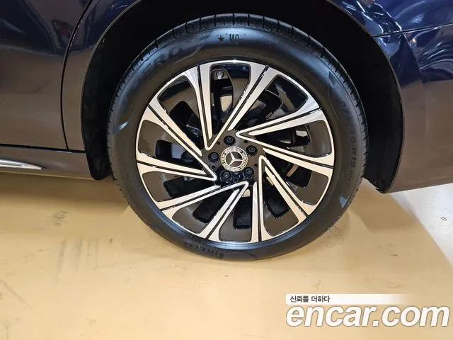 Mercedes-Benz E-Class E-класс W214 E300 4MATIC Exclusive — Фото автомобиля 9