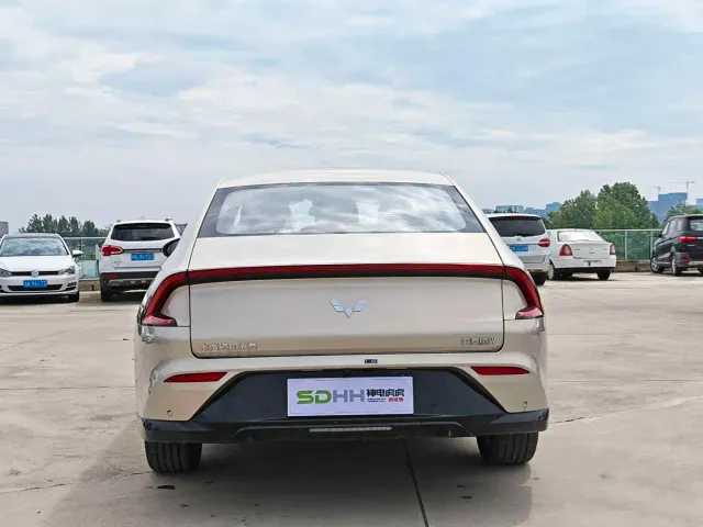 Wuling Starlight — Фото автомобиля 6