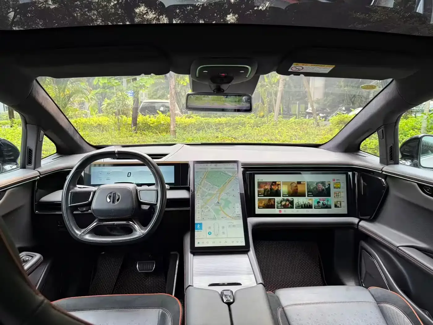 HiPhi HiPhi X 2021 Founder Edition 6-Seater — Фото автомобиля 10