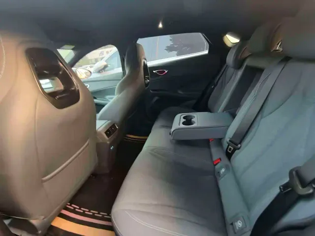 BYD Seal 06 GT — Фото автомобиля 6