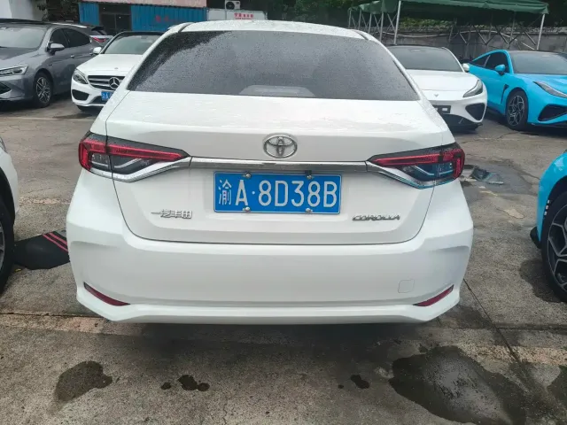 Toyota Corolla — Фото автомобиля 5