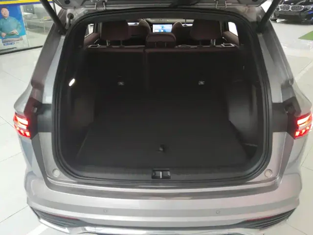 Geely Xingyue L — Фото автомобиля 4