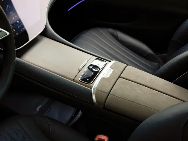 Mercedes-Benz EQS — Фото автомобиля 17