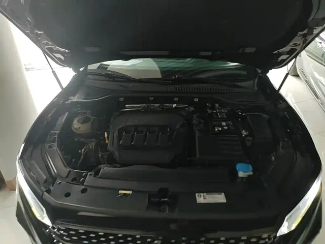 Volkswagen Passat — Фото автомобиля 19