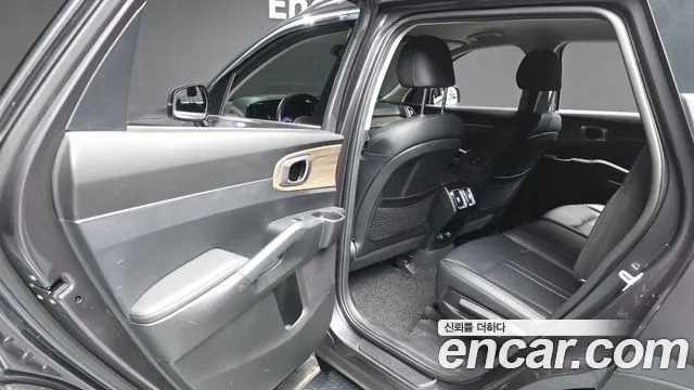 Kia Sorento Sorento 4-е поколение Дизель 2.2 2WD — Фото автомобиля 22