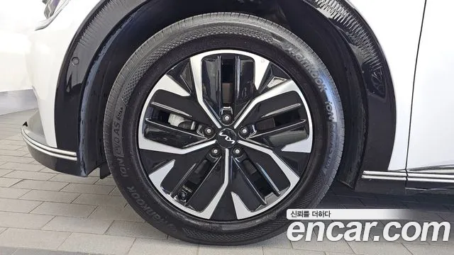 Kia EV6 — Фото автомобиля 5