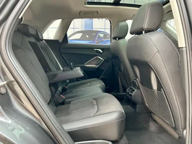 Audi Q3 — Фото автомобиля 11