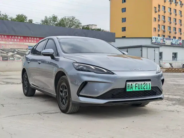 BYD Seal 05 DM-i — Фото автомобиля 3