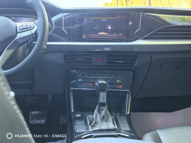 Volkswagen Passat — Фото автомобиля 17