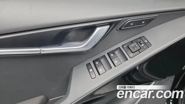Kia Niro All Niro EV Air — Фото автомобиля 24