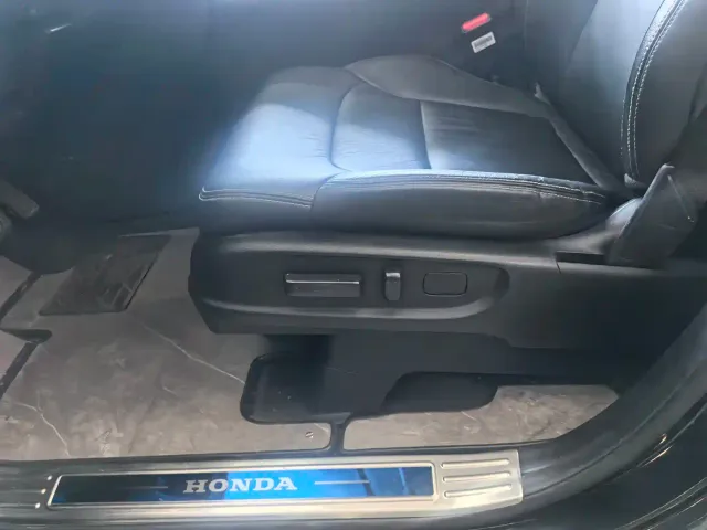 Honda Elysion — Фото автомобиля 8