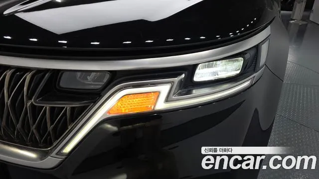 Kia Canival Carnival 4 поколение Бензин 7 мест Noblesse — Фото автомобиля 3