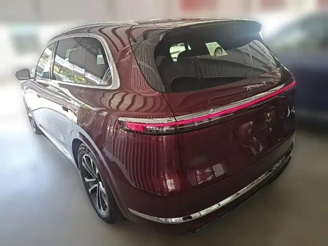 Aito M7 — Фото автомобиля 6