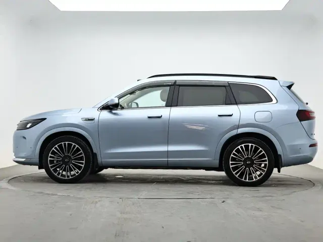 Aito M7 — Фото автомобиля 6