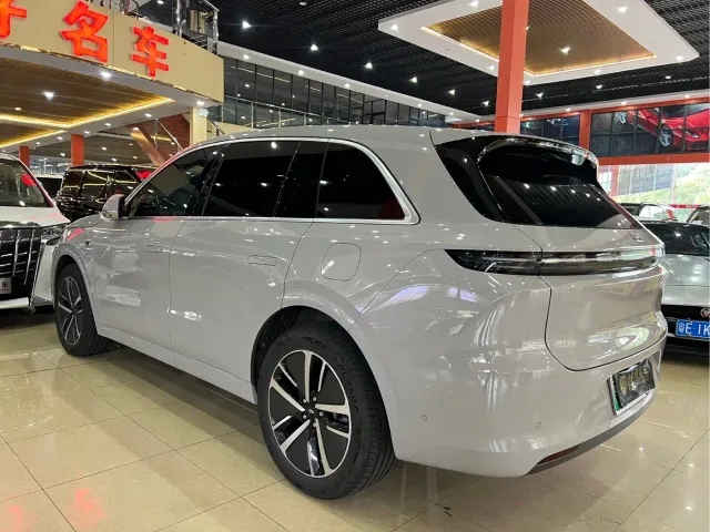 Li Auto L6 — Фото автомобиля 6