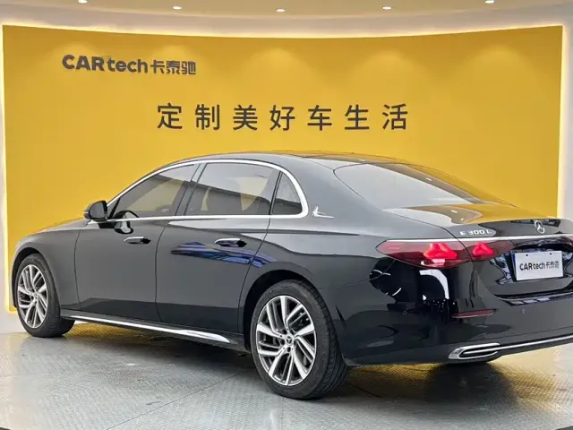 Mercedes-Benz E-Class — Фото автомобиля 6