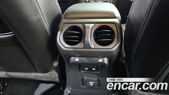 Jeep Wrangler Wrangler (JL) — Фото автомобиля 27