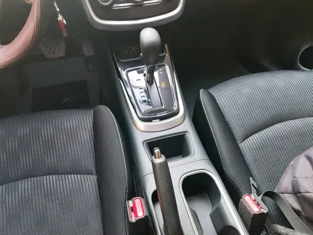 Nissan Tiida — Фото автомобиля 13