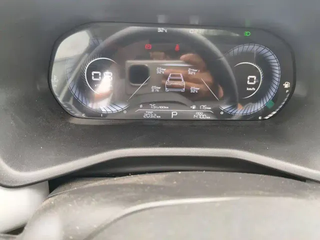 Geely Emgrand — Фото автомобиля 4