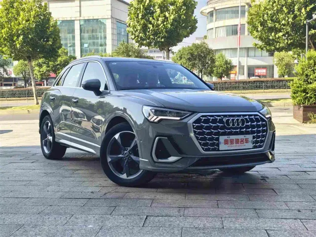 Audi Q3 — Фото автомобиля 3