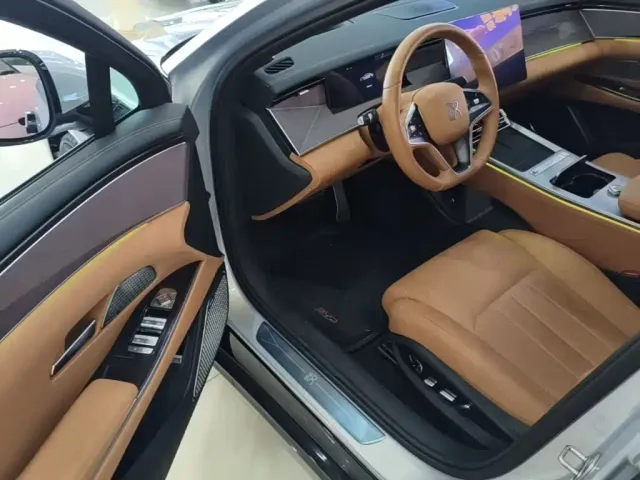 BYD Han L — Фото автомобиля 15