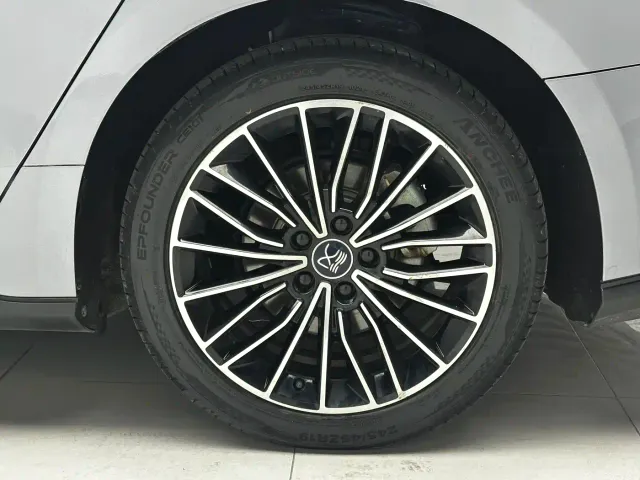 BYD Han — Фото автомобиля 19