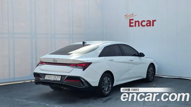 Hyundai AVANTE Новый Avante (CN7) — Фото автомобиля 2