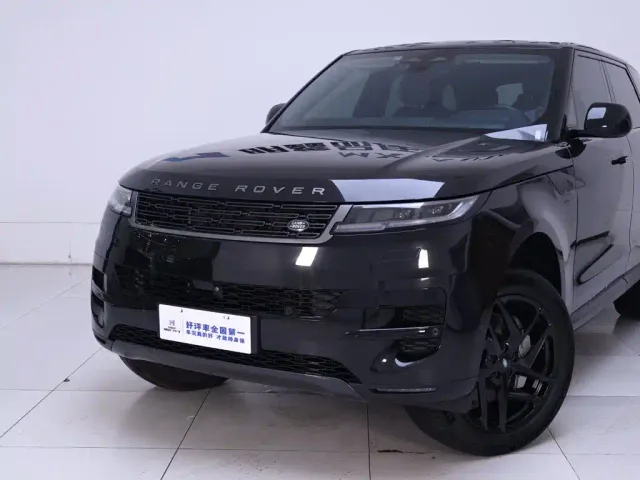 Land Rover Range Rover Sport — Фото автомобиля 3