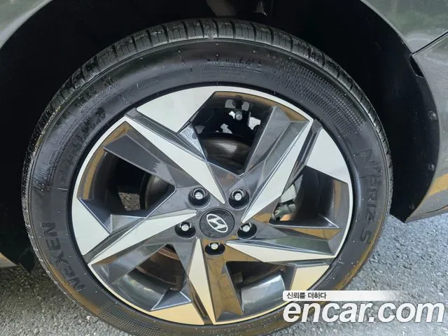 Hyundai Avante CN7 — Фото автомобиля 7