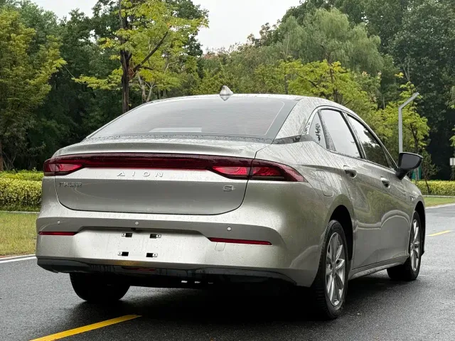 GAC Aion S — Фото автомобиля 4