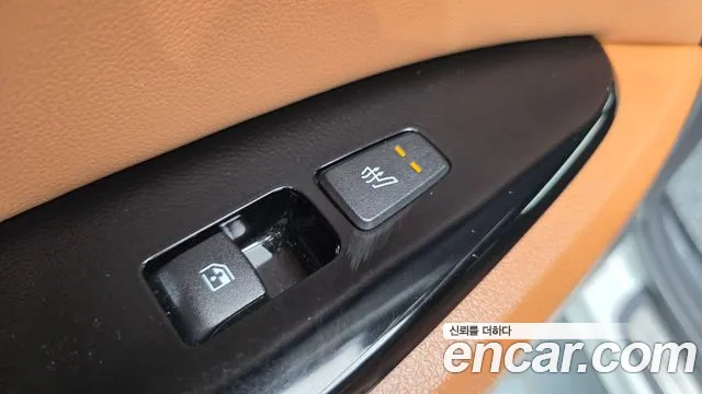 Kia Sportage Sportage 5-е поколение Бензин 1.6 Turbo 4WD — Фото автомобиля 18