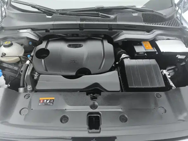 Geely ICON — Фото автомобиля 10