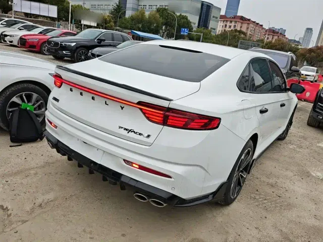 Geely Xingrui — Фото автомобиля 4