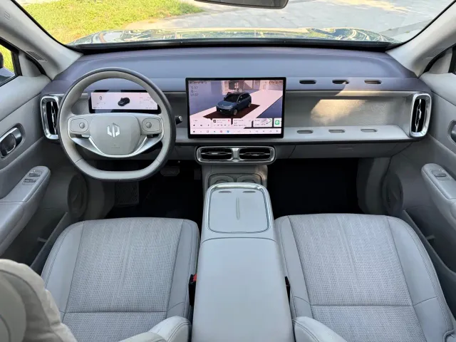 Leapmotor B10 — Фото автомобиля 11