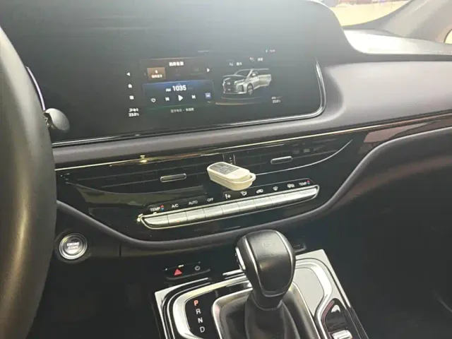 GAC Trumpchi M6 — Фото автомобиля 12