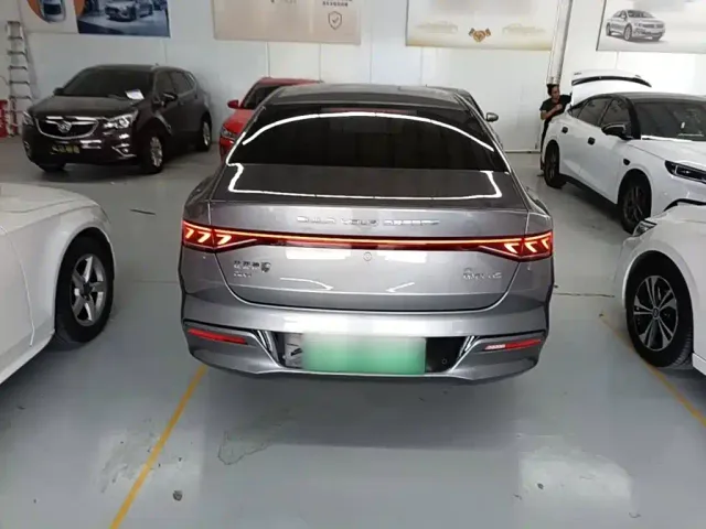 BYD Qin PLUS — Фото автомобиля 5