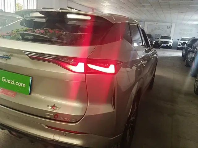 Changan Z6 — Фото автомобиля 7